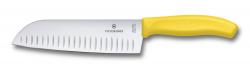 Нож кухонный Victorinox Santoku, ребристе лезо, 17 cм, жовтий, блістер Картинка Нож кухонный Victorinox Santoku, ребристе лезо, 17 cм, жовтий, блістер